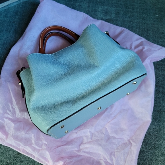 Dooney and Bourke leather sml brenna crossbody bag - Picture 14 of 14